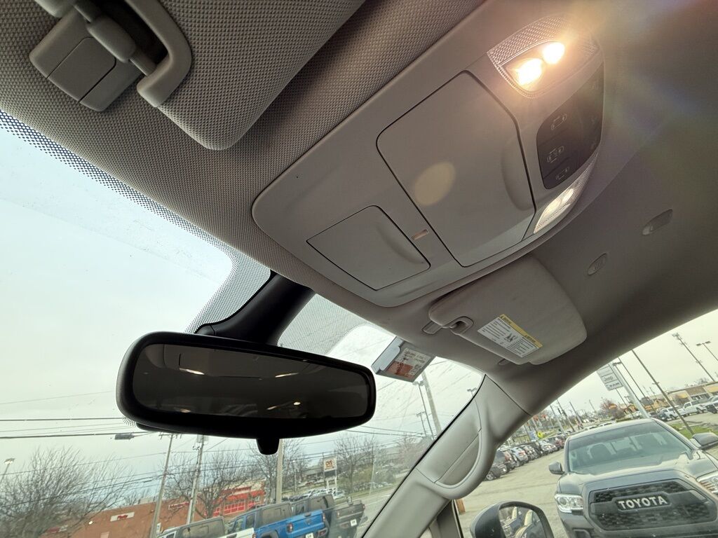 2023 Chrysler Pacifica Touring L Crestwood KY