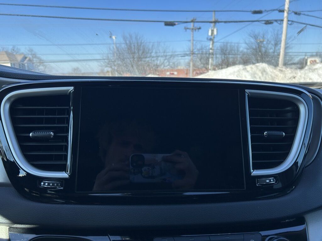 2023 Chrysler Pacifica Touring L Crestwood KY