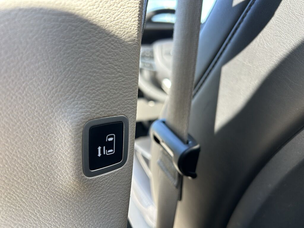 2023 Chrysler Pacifica Touring L Crestwood KY