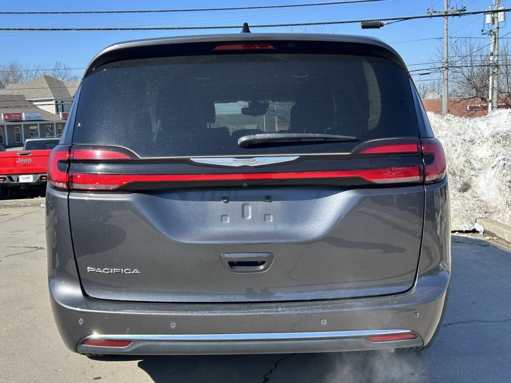 2023 Chrysler Pacifica Touring L Crestwood KY