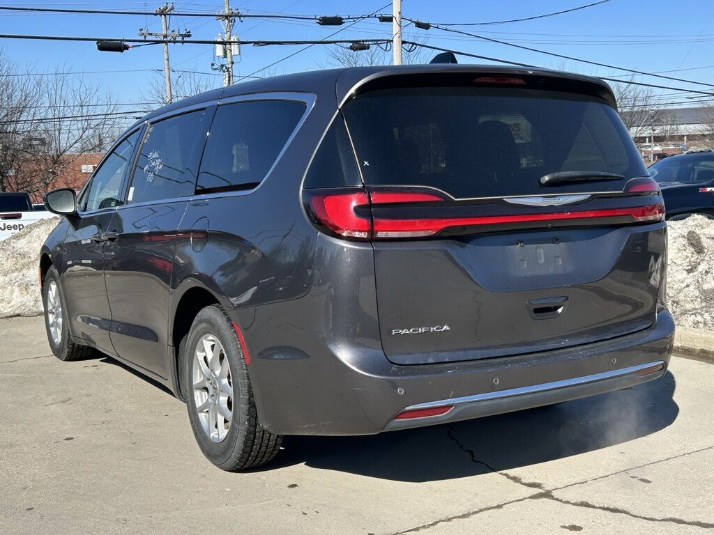 2023 Chrysler Pacifica Touring L Crestwood KY