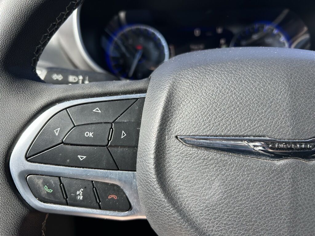 2023 Chrysler Pacifica Touring L Crestwood KY