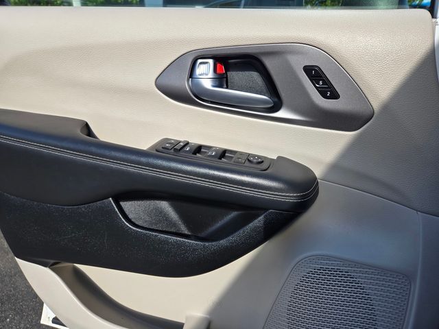 2023 Chrysler Pacifica Touring L Folsom CA