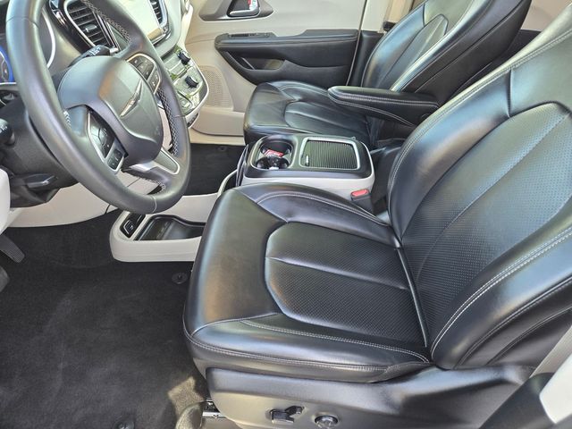 2023 Chrysler Pacifica Touring L Folsom CA