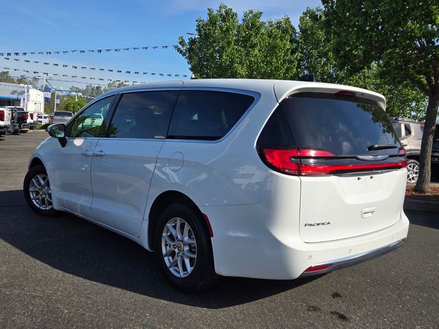 2023 Chrysler Pacifica Touring L Folsom CA