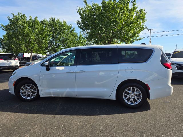 2023 Chrysler Pacifica Touring L Folsom CA