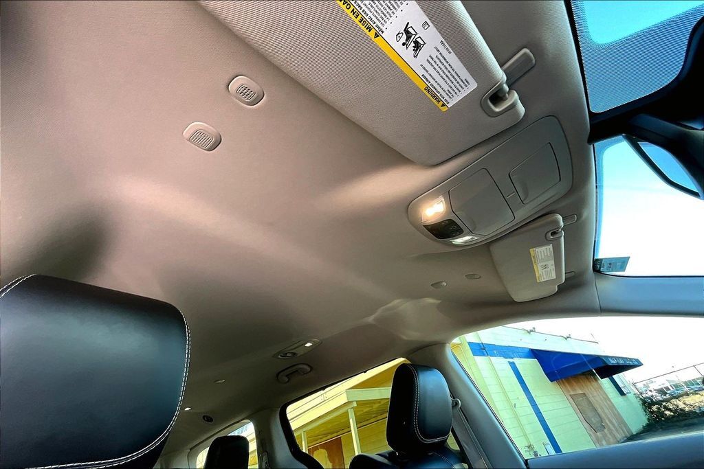 2023 Chrysler Pacifica Touring L OR