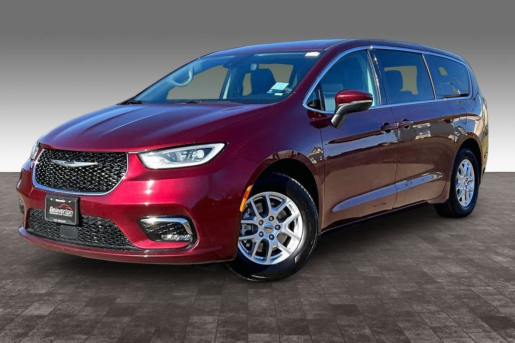 2023 Chrysler Pacifica Touring L OR