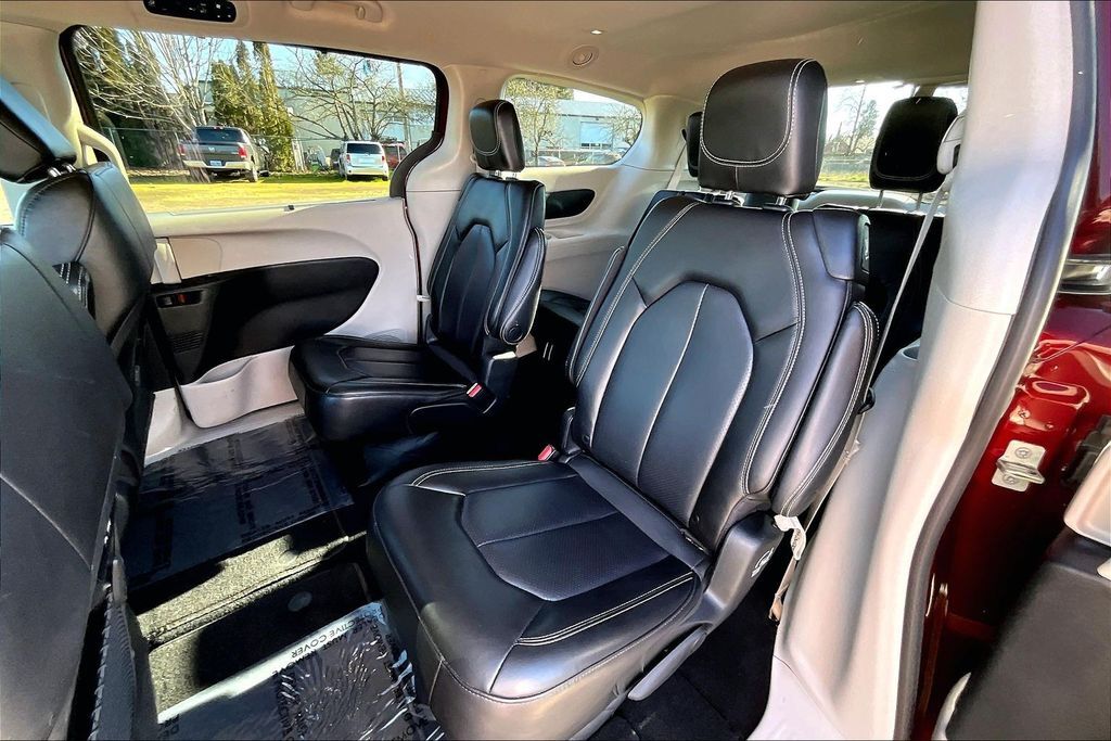 2023 Chrysler Pacifica Touring L OR