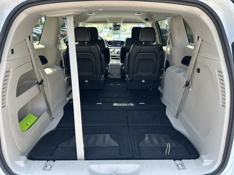 2023 Chrysler Pacifica Touring L Jacksonville FL