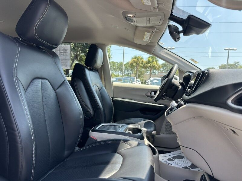 2023 Chrysler Pacifica Touring L Jacksonville FL