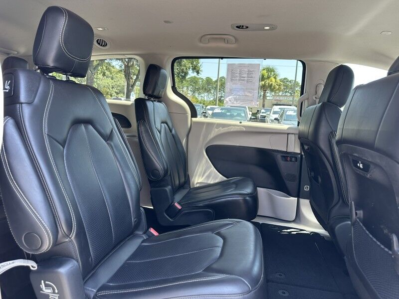 2023 Chrysler Pacifica Touring L Jacksonville FL