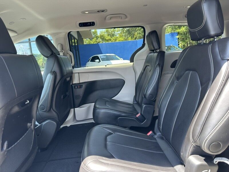 2023 Chrysler Pacifica Touring L Jacksonville FL