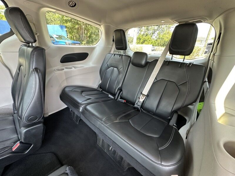 2023 Chrysler Pacifica Touring L Jacksonville FL