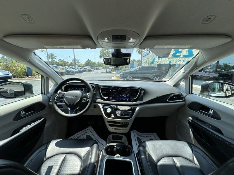 2023 Chrysler Pacifica Touring L Jacksonville FL