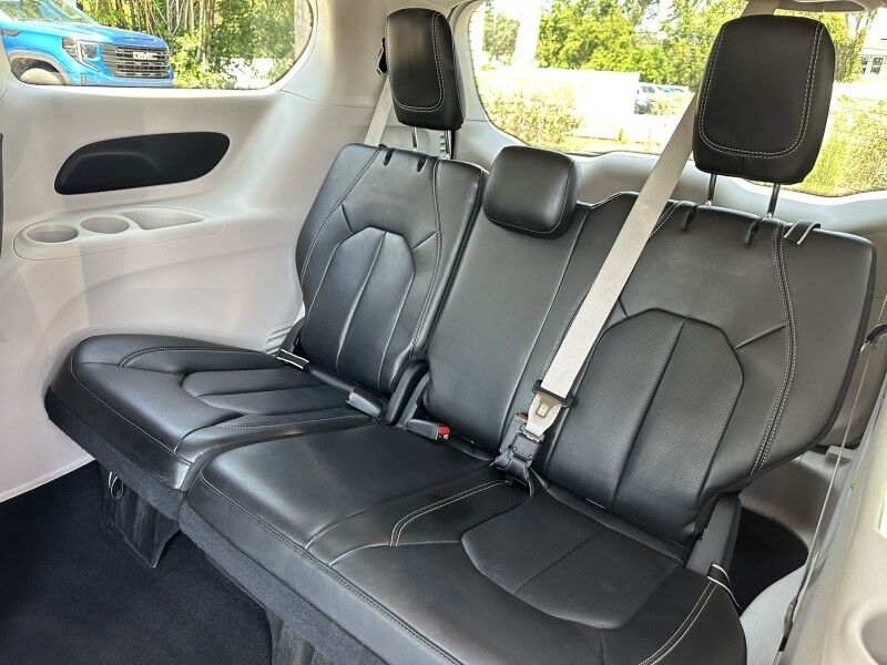 2023 Chrysler Pacifica Touring L Jacksonville FL