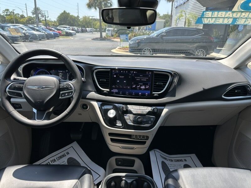 2023 Chrysler Pacifica Touring L Jacksonville FL