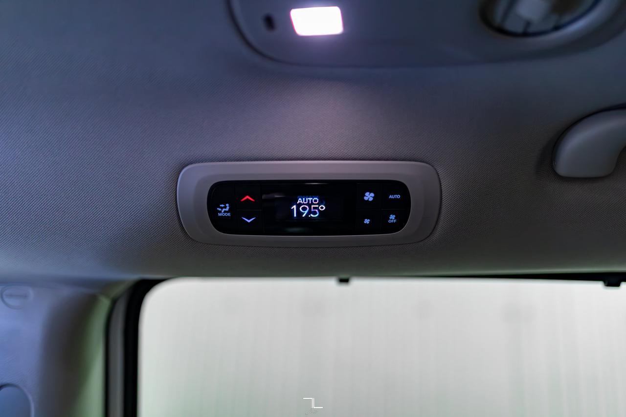 2023 Chrysler Pacifica Touring L Leather BCam Power Doors Red Deer AB