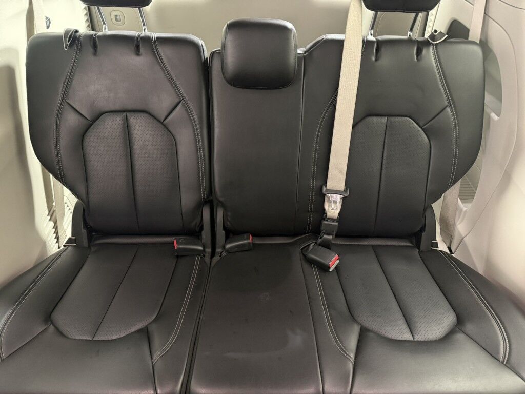 2023 Chrysler Pacifica Touring L Maumee OH