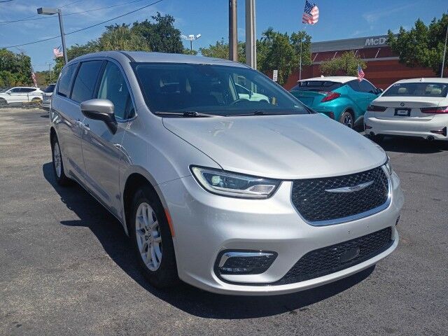2023 Chrysler Pacifica Touring L Davie FL