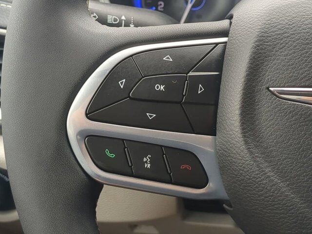 2023 Chrysler Pacifica Touring L Appleton WI