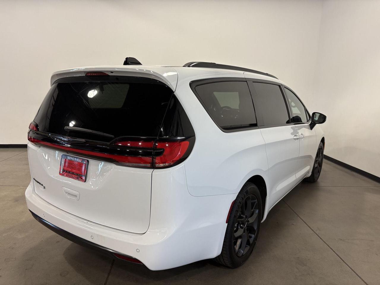 2023 Chrysler Pacifica Touring L Parker CO