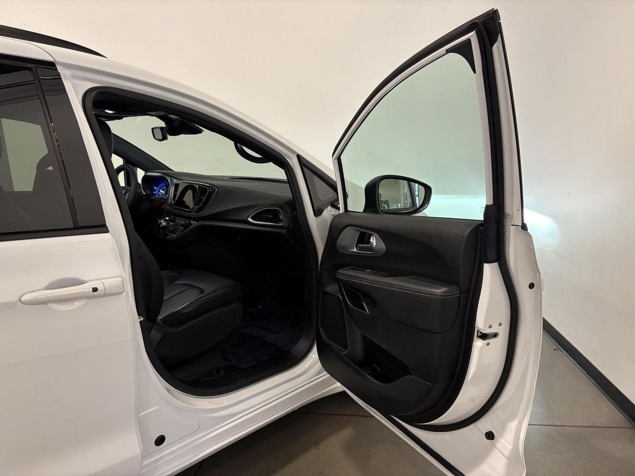 2023 Chrysler Pacifica Touring L Parker CO