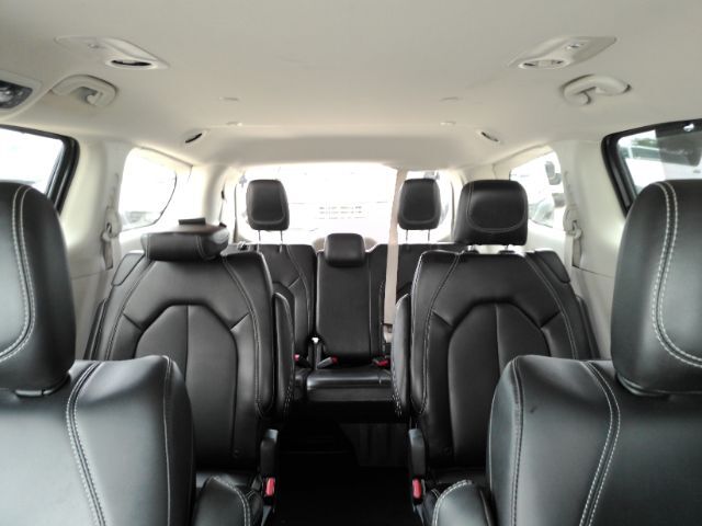 2023 Chrysler Pacifica Touring L Plano TX