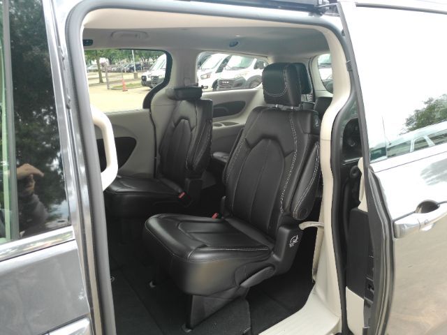 2023 Chrysler Pacifica Touring L Plano TX