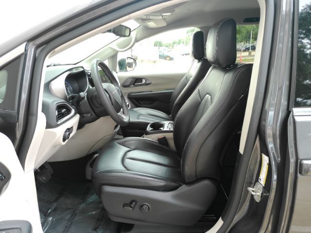 2023 Chrysler Pacifica Touring L Plano TX