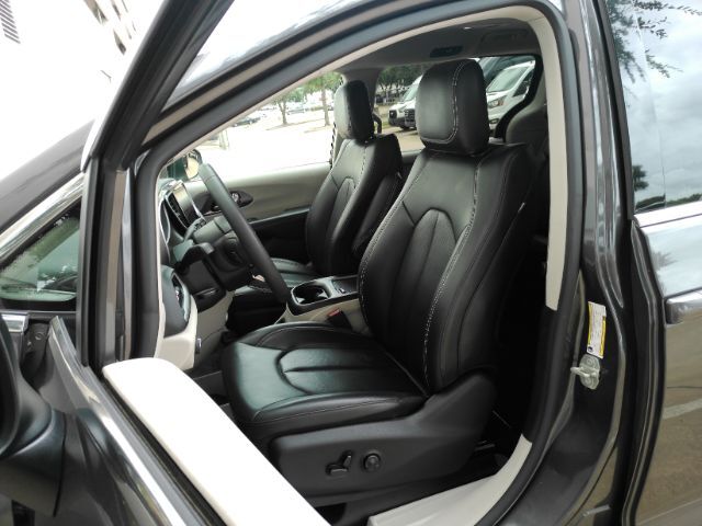 2023 Chrysler Pacifica Touring L Plano TX