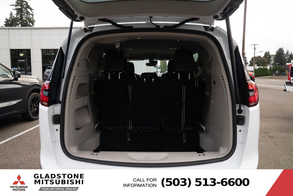 2023 Chrysler Pacifica Touring L Milwaukie OR