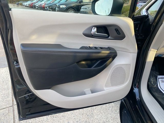 2023 Chrysler Pacifica Touring L Raleigh NC