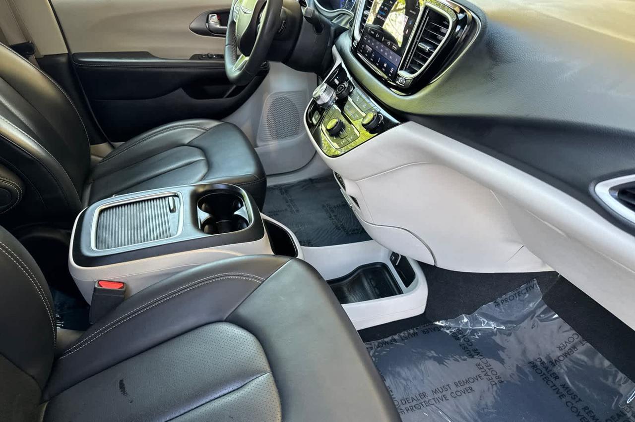2023 Chrysler Pacifica Touring L Roseville CA