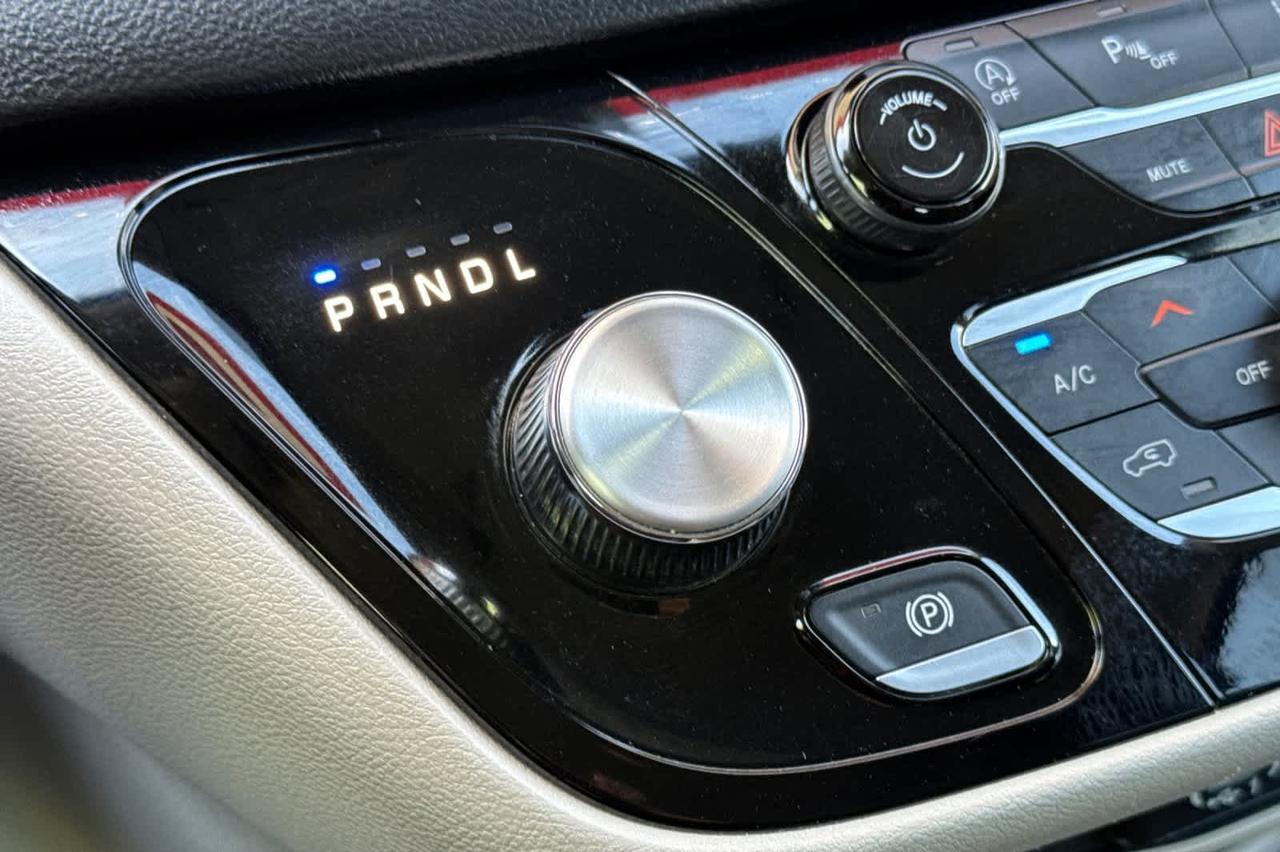 2023 Chrysler Pacifica Touring L Roseville CA