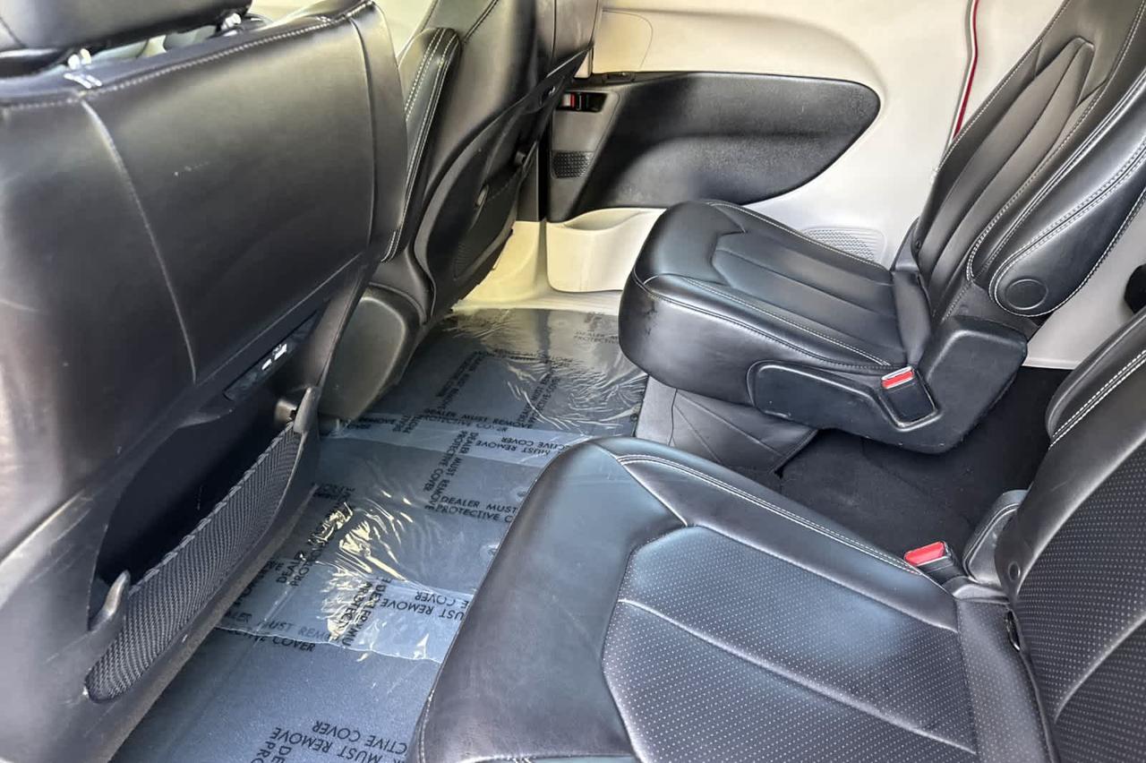 2023 Chrysler Pacifica Touring L Roseville CA