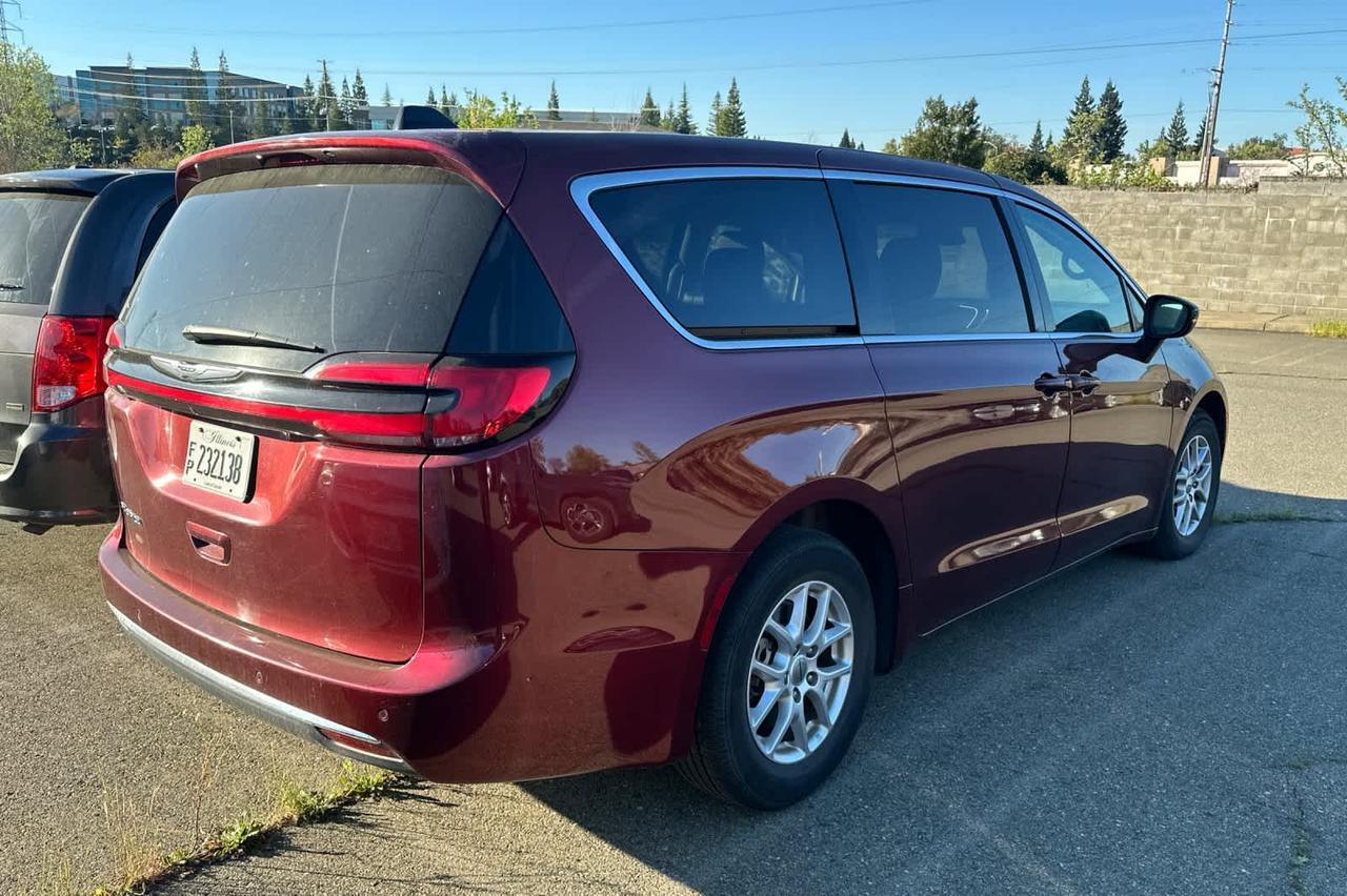 2023 Chrysler Pacifica Touring L