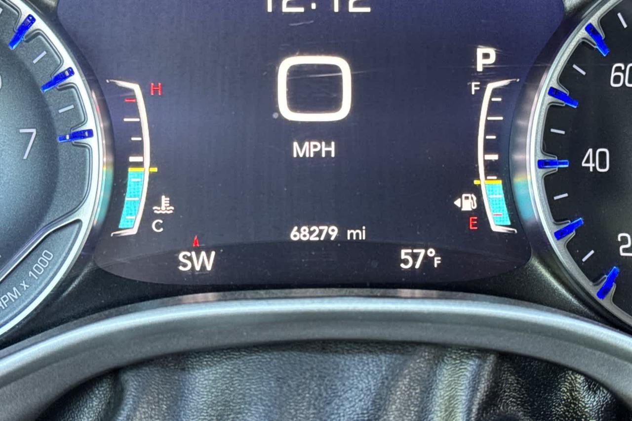 2023 Chrysler Pacifica Touring L Roseville CA