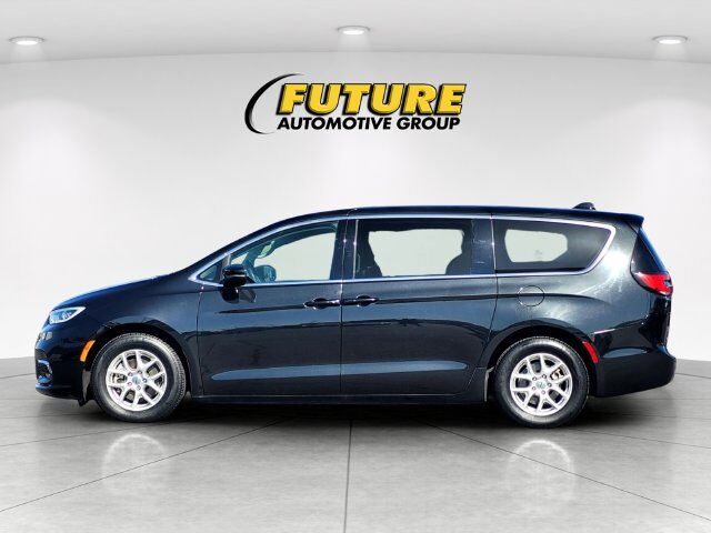 2023 Chrysler Pacifica Touring L Roseville CA