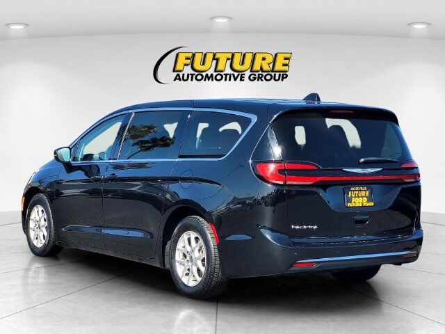 2023 Chrysler Pacifica Touring L Roseville CA