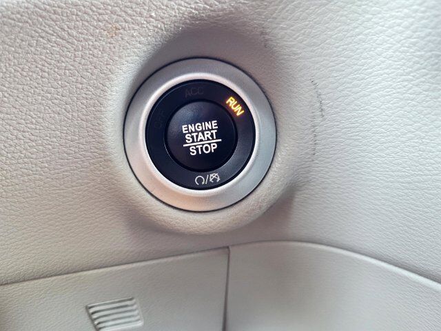 2023 Chrysler Pacifica Touring L Roseville CA