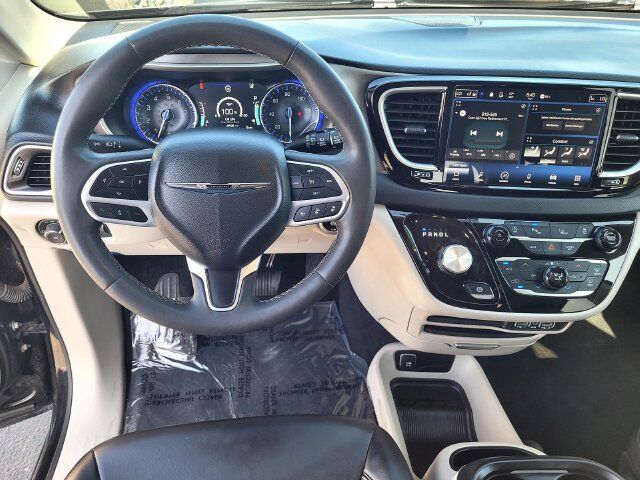 2023 Chrysler Pacifica Touring L Roseville CA