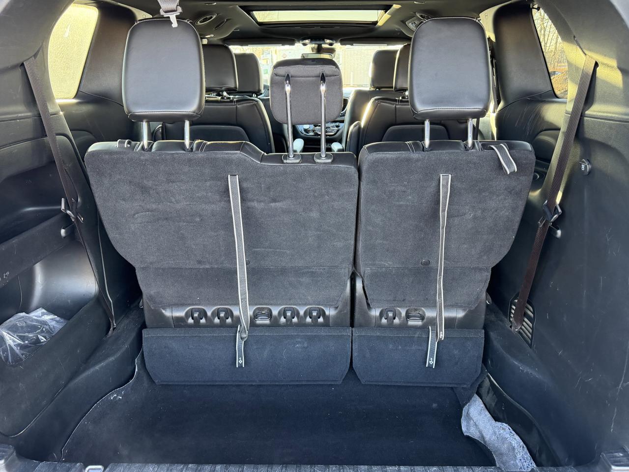 2023 Chrysler Pacifica Touring-L S Appearance AWD | Low KMs | V6 | Stow n Place Roof Rack | Power Liftgate | Remote Start Redwater AB