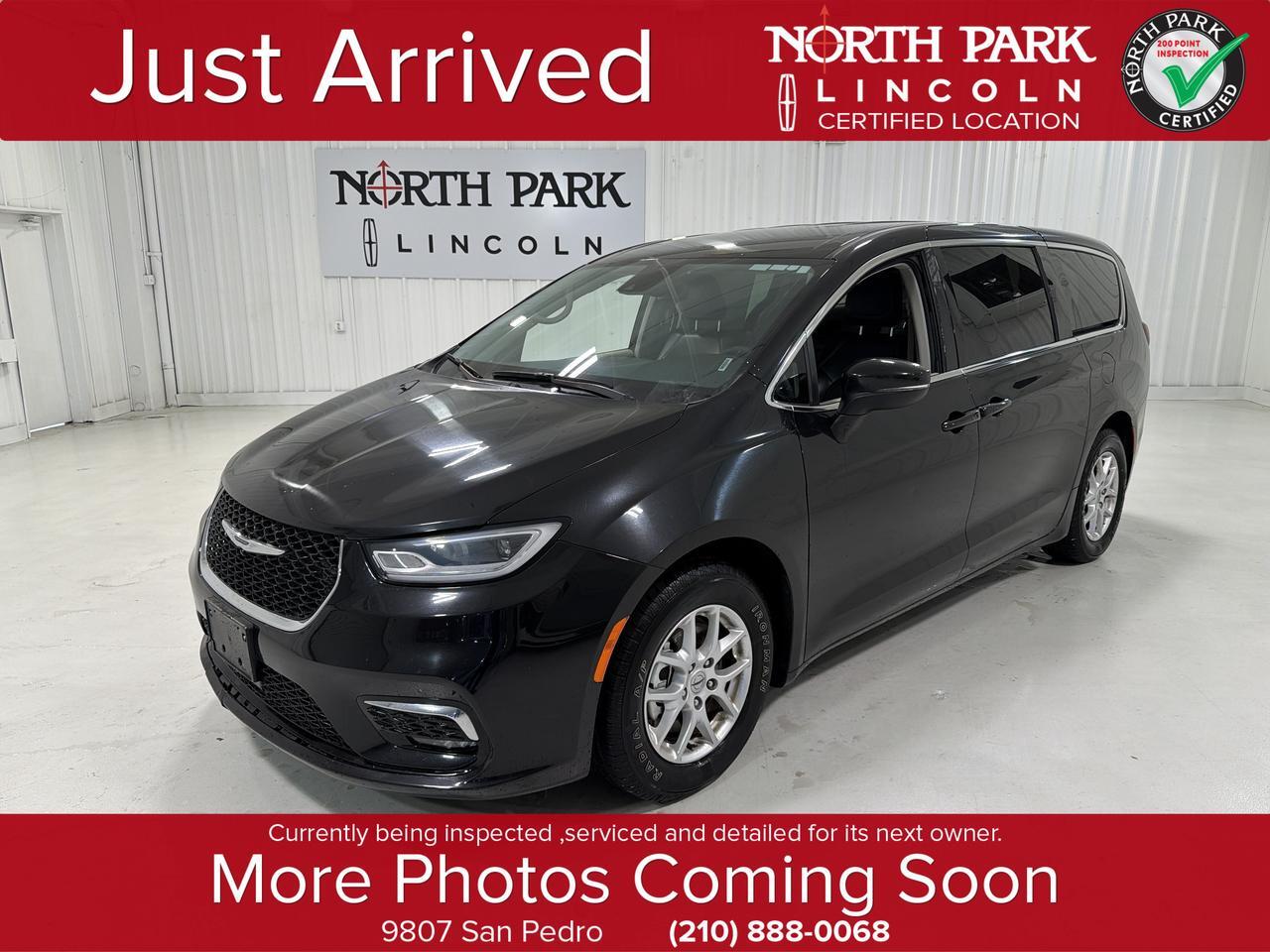 2023 Chrysler Pacifica Touring L
