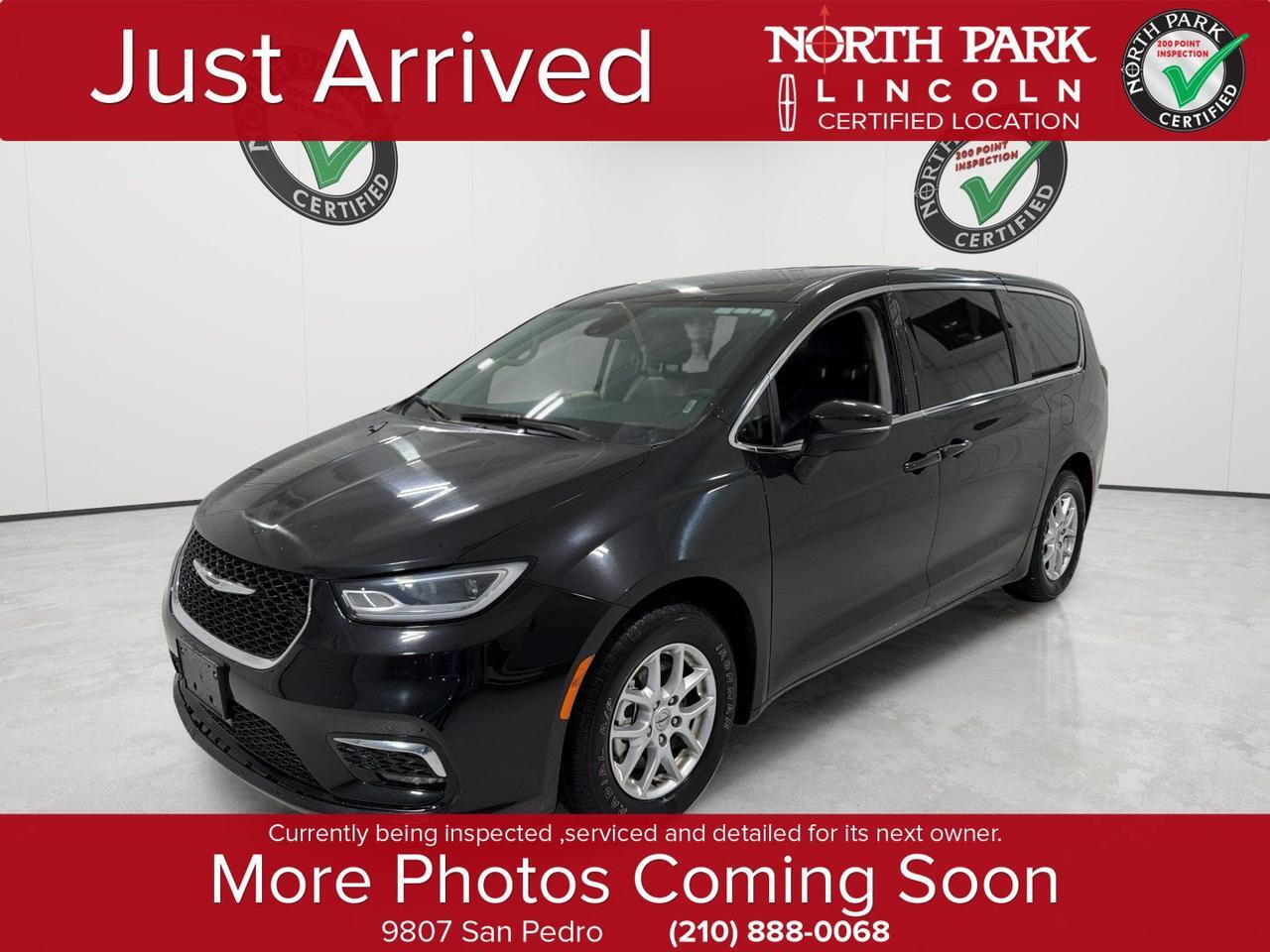 2023 Chrysler Pacifica Touring L