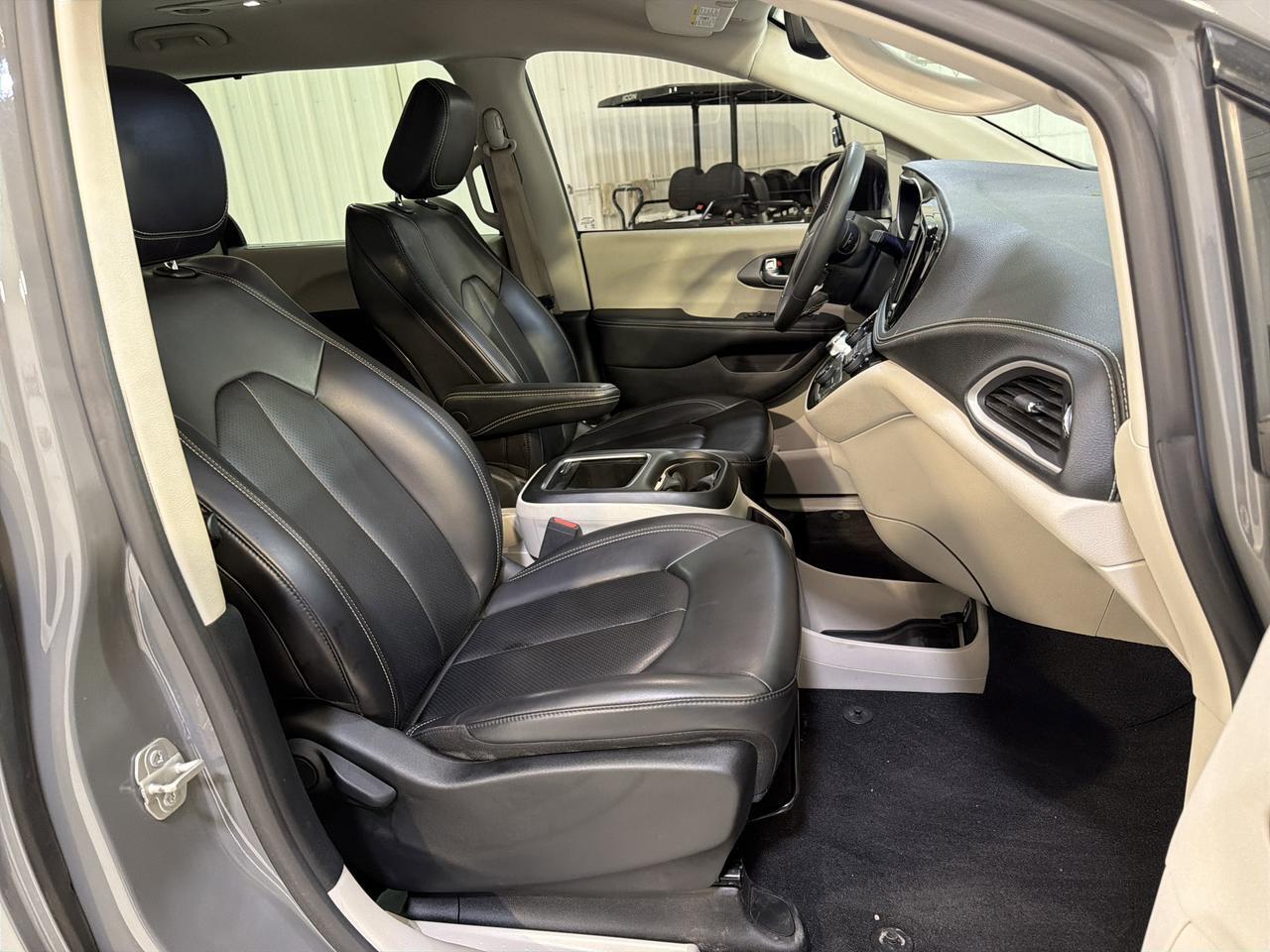 2023 Chrysler Pacifica Touring L San Antonio TX