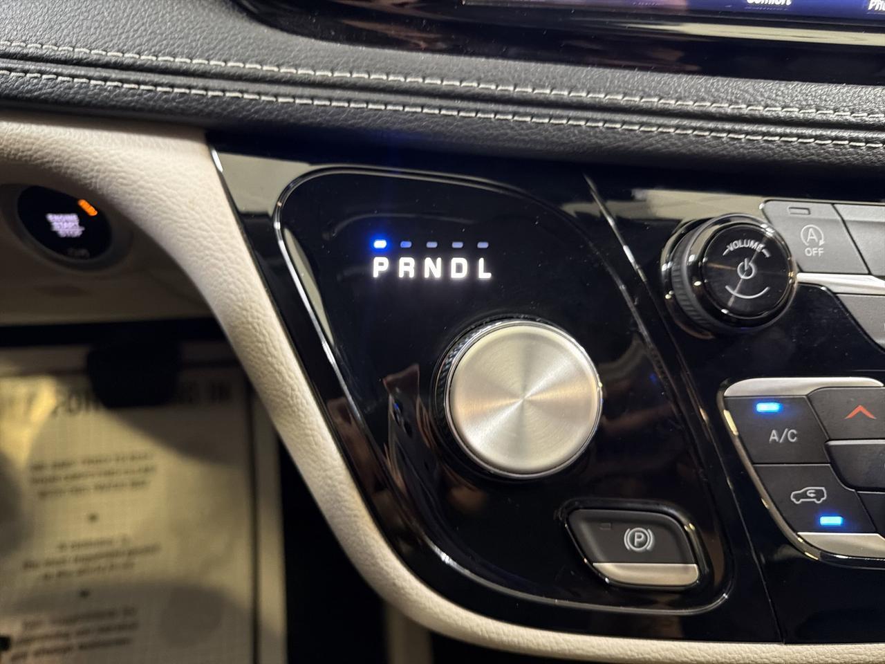 2023 Chrysler Pacifica Touring L San Antonio TX