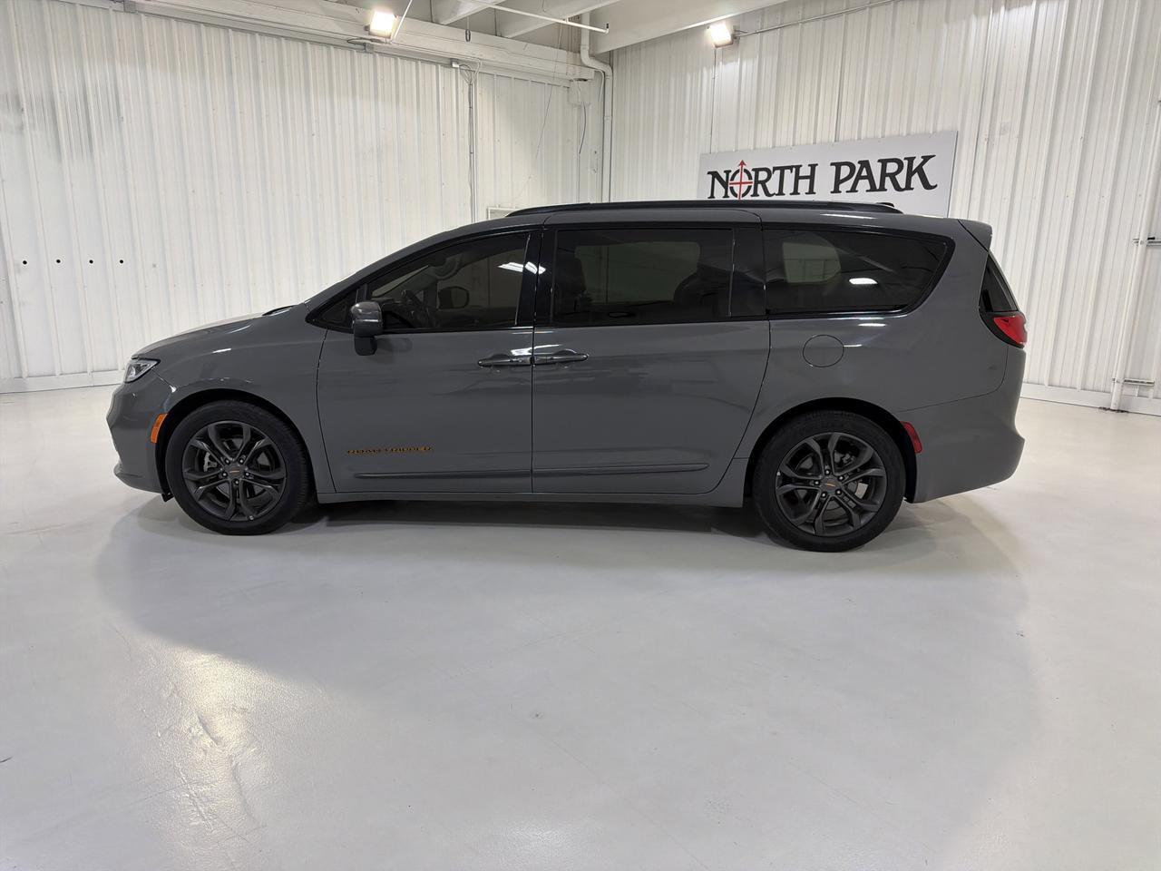 2023 Chrysler Pacifica Touring L San Antonio TX