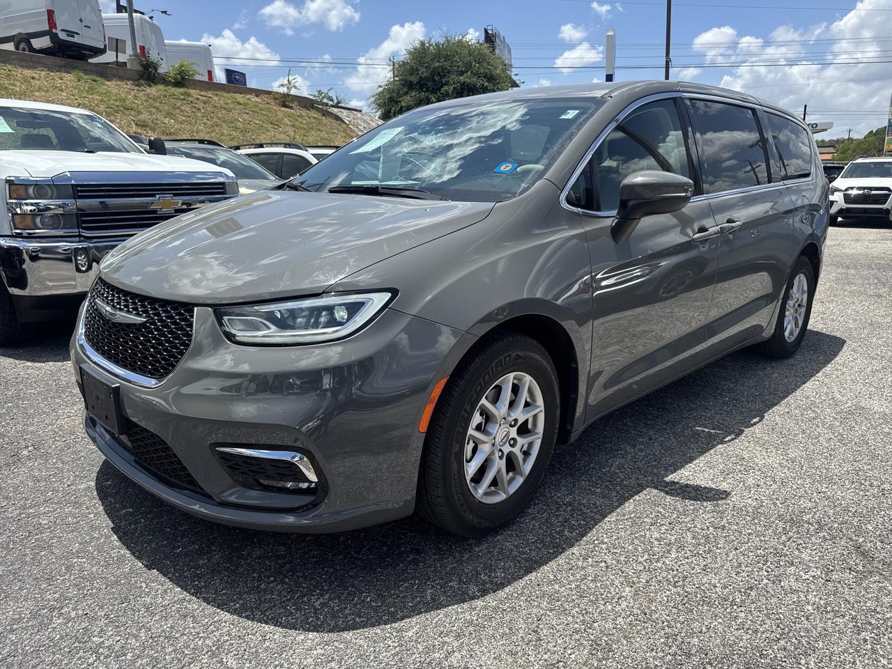 2023 Chrysler Pacifica Touring L San Antonio TX