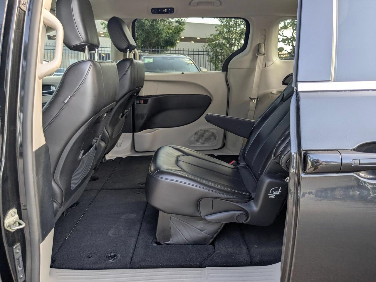 2023 Chrysler Pacifica Touring L San Antonio TX